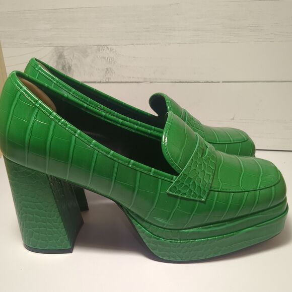 Womens Fashion To Figure Madelyn Green Faux Croc Loafer Size 11W St Patty's Wear - Picture 6 of 7